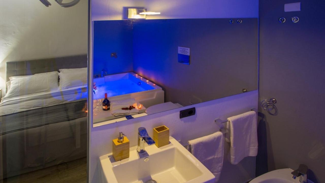 Etnea 208 Luxury Jacuzzi Bed & Breakfast *