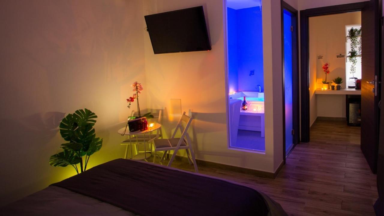 Etnea 208 Luxury Jacuzzi Bed & Breakfast